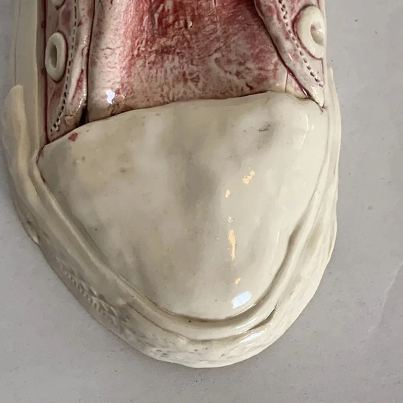 Fayezart Signed Northwest Studio Art Pottery Sneaker Converse Shoe Red - Picture 14 of 16